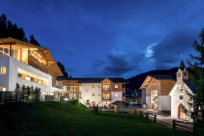 Гостиница Hotel La Fradora - Dolomites Hotel, Бадия